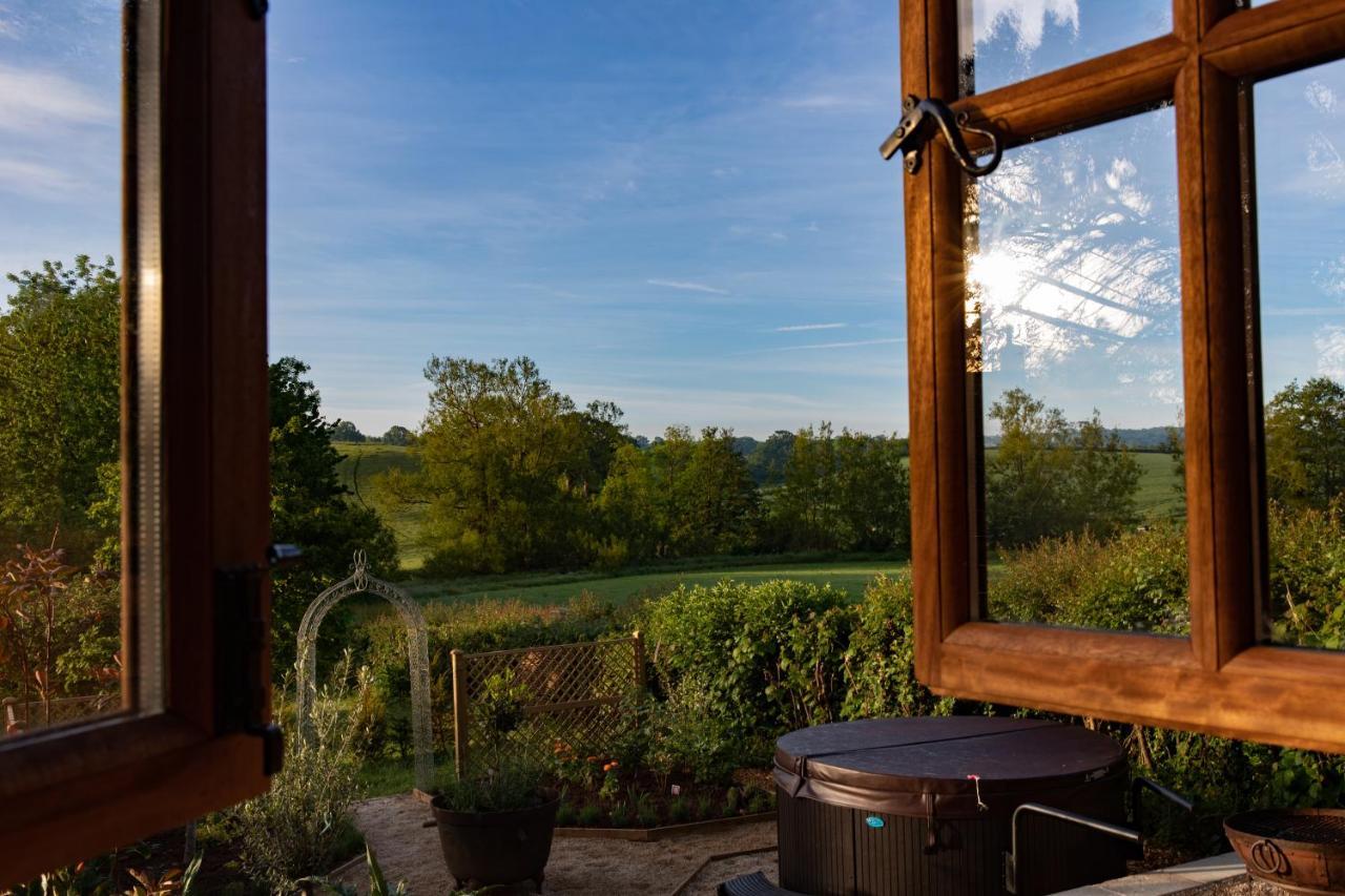 Luxury, Rural Shepherds Hut With Hot Tub Nr Bath Бристоль Екстер'єр фото